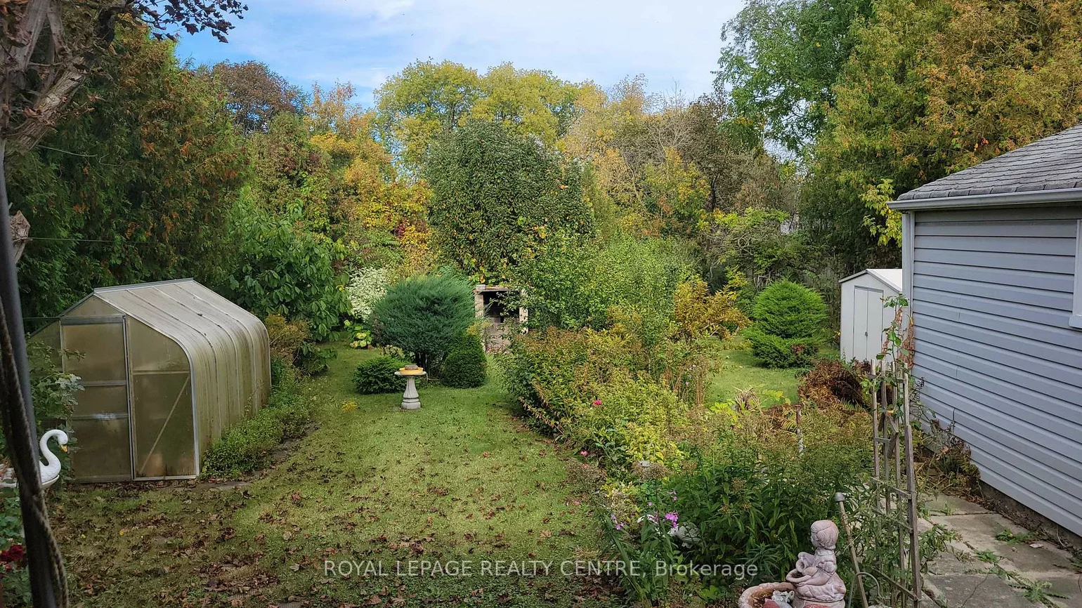 7, Earl, Streetsville, Mississauga