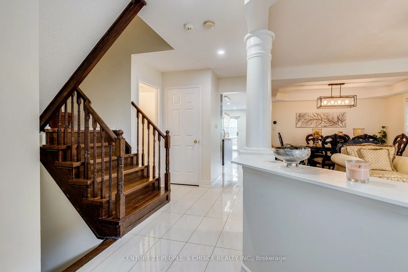 5677, Condor, East Credit, Mississauga