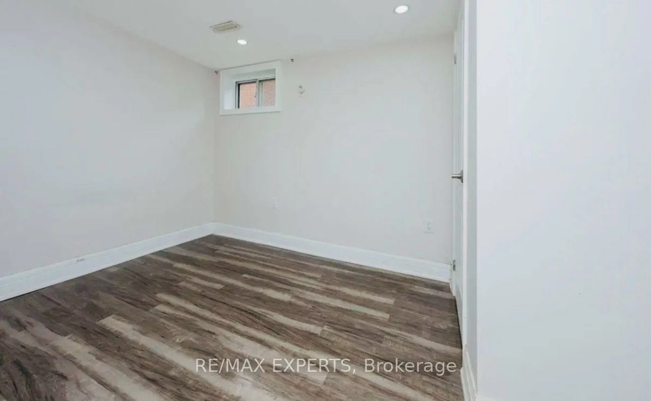 465, Fergo, Cooksville, Mississauga