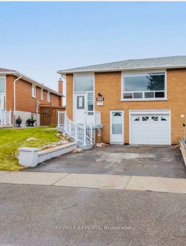 465, Fergo, Cooksville, Mississauga
