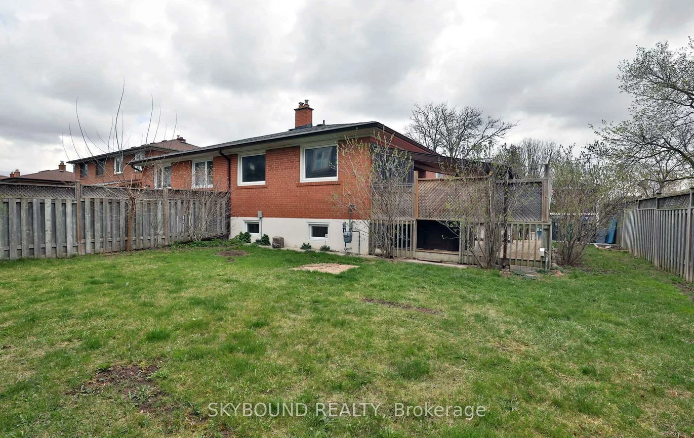 3614, Holden (Unit 1), Mississauga Valleys, Mississauga
