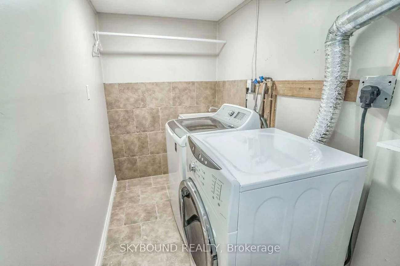 3614, Holden (Unit 1), Mississauga Valleys, Mississauga