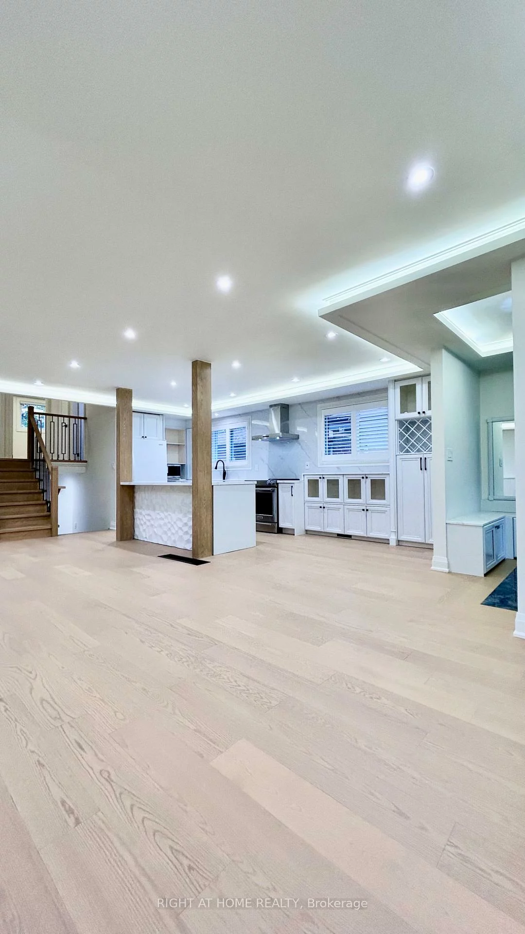 575, Eversley, Mississauga Valleys, Mississauga