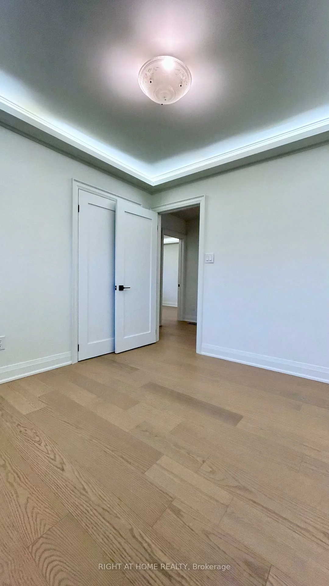 575, Eversley, Mississauga Valleys, Mississauga