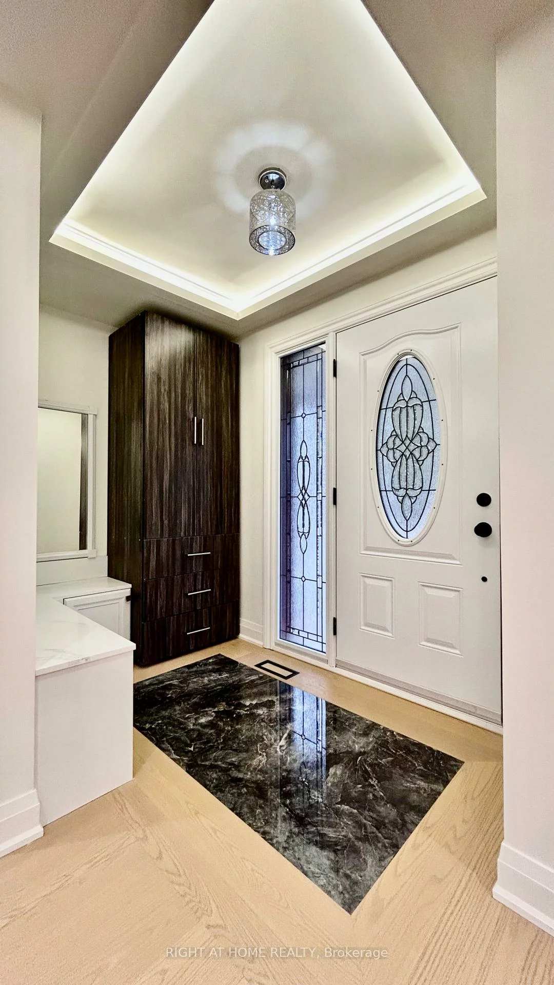 575, Eversley, Mississauga Valleys, Mississauga