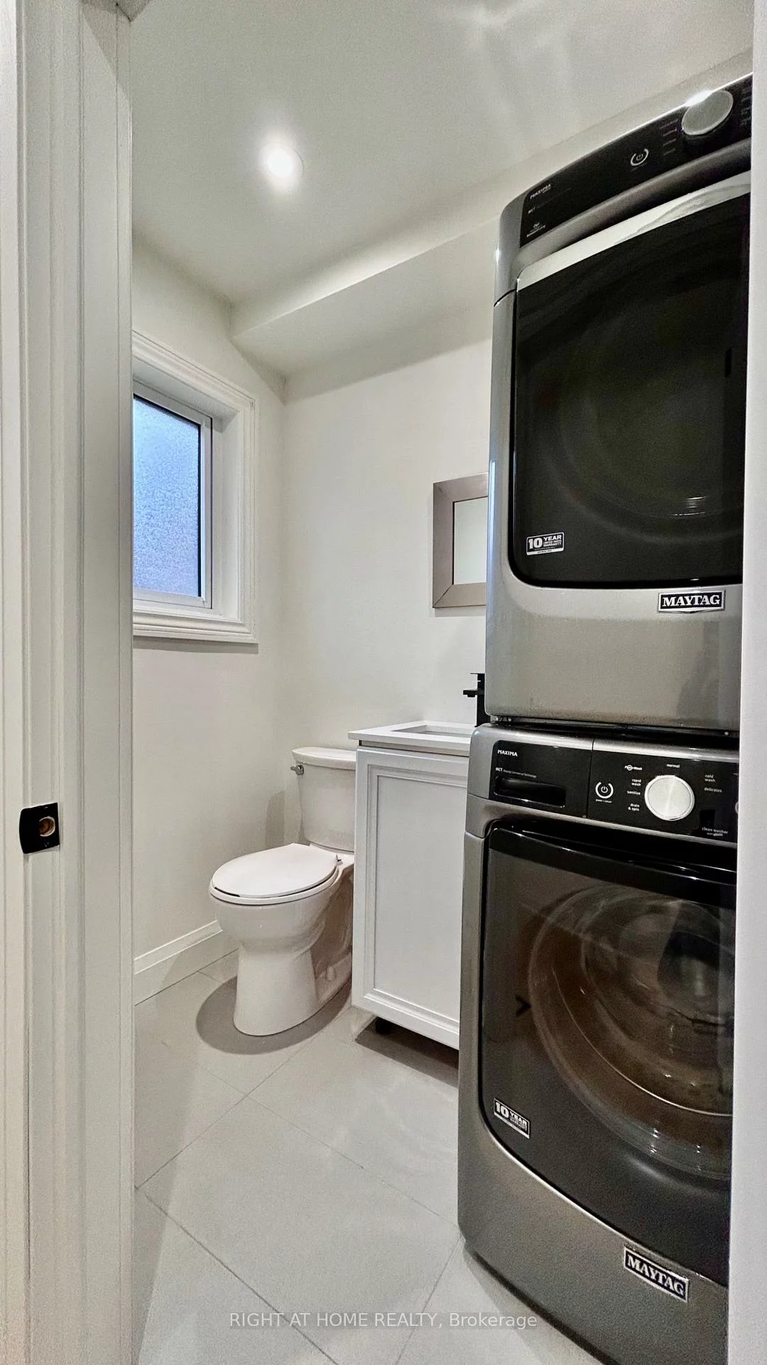 575, Eversley, Mississauga Valleys, Mississauga