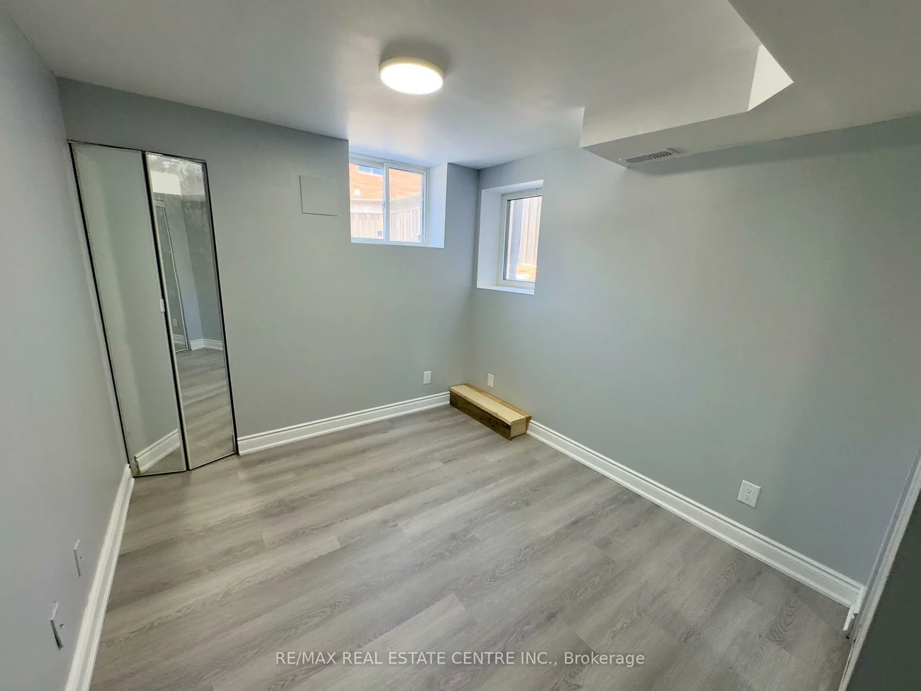 5983, Sidmouth, East Credit, Mississauga