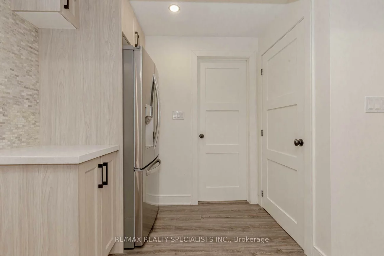 2535, Raglan, Central Erin Mills, Mississauga