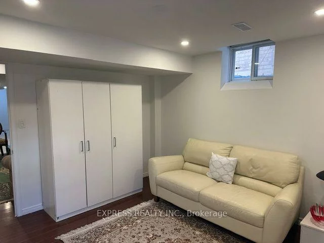 5147, Oscar Peterson, Churchill Meadows, Mississauga