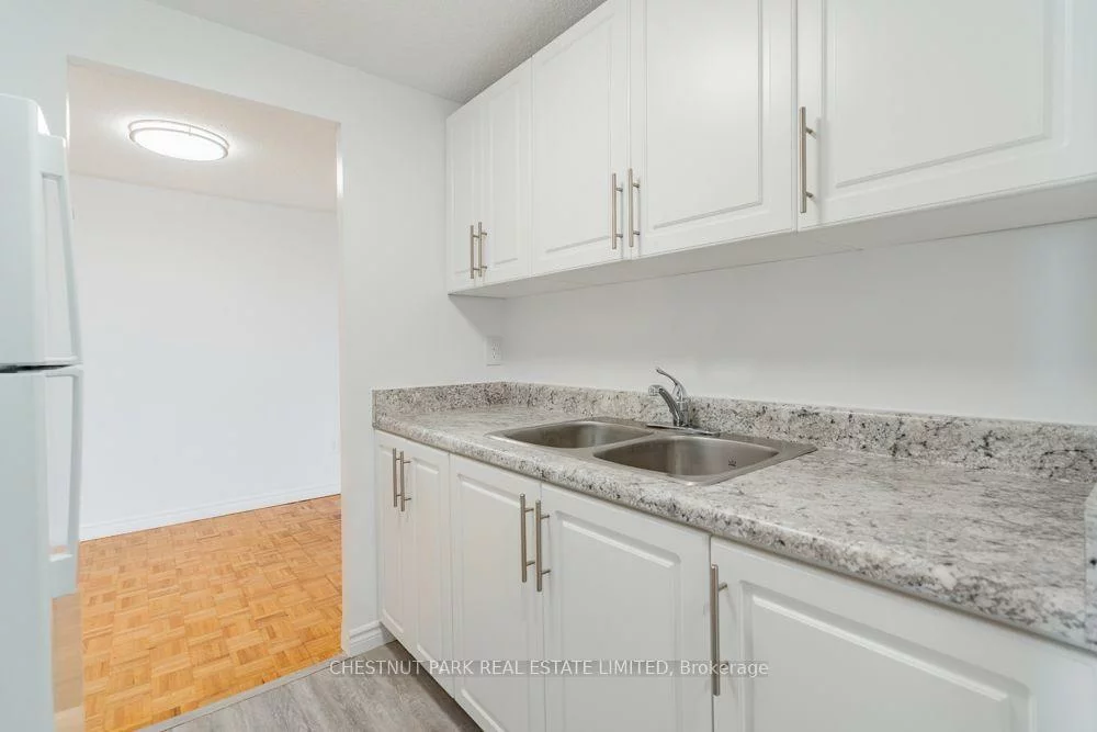 1060, Caven, Lakeview, Mississauga