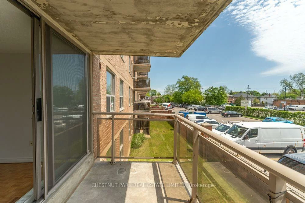 1060, Caven, Lakeview, Mississauga