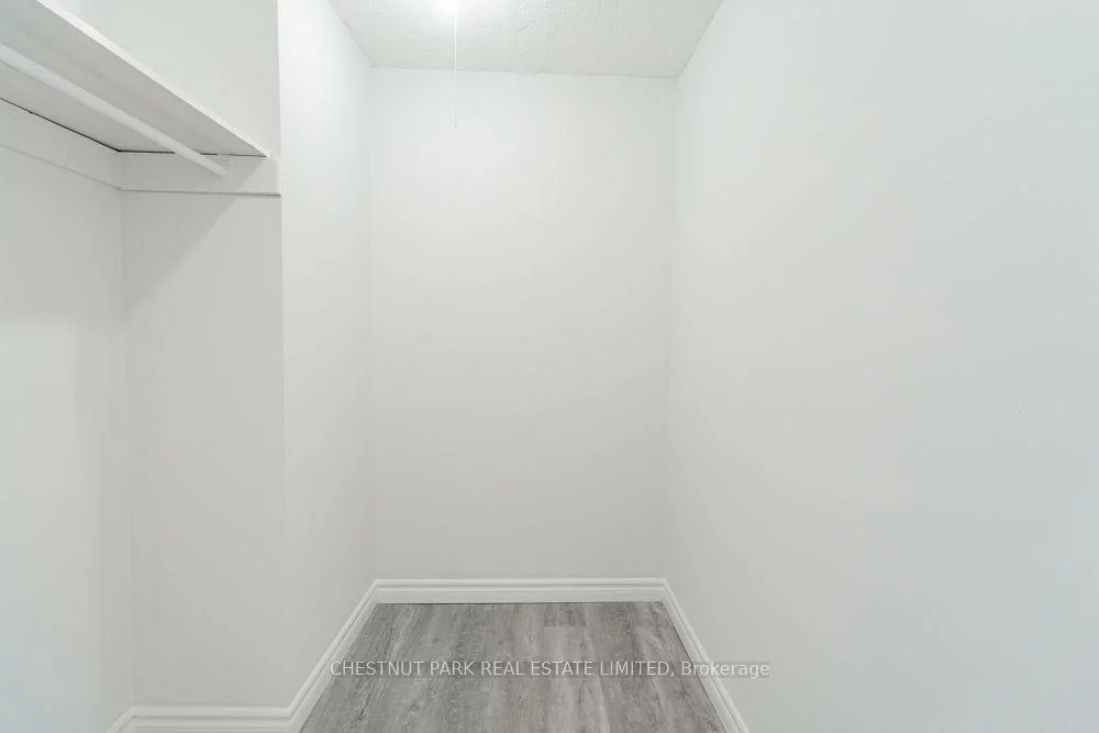 1060, Caven, Lakeview, Mississauga