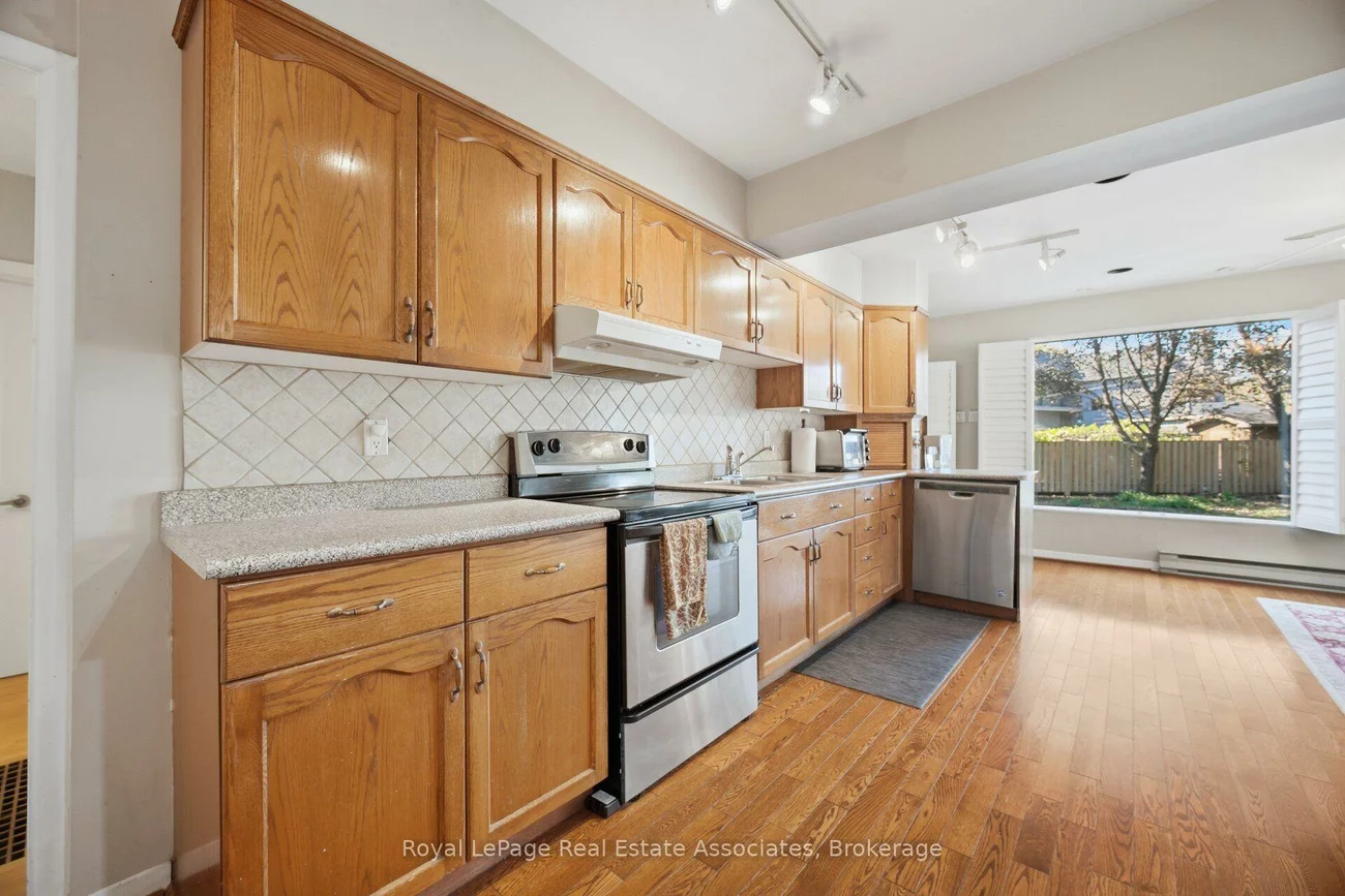1636, Springwell, Clarkson, Mississauga