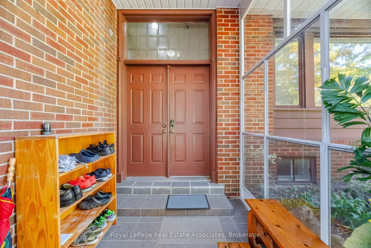 1636, Springwell, Clarkson, Mississauga