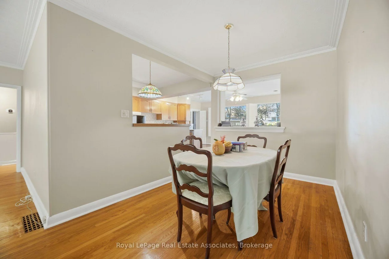 1636, Springwell, Clarkson, Mississauga