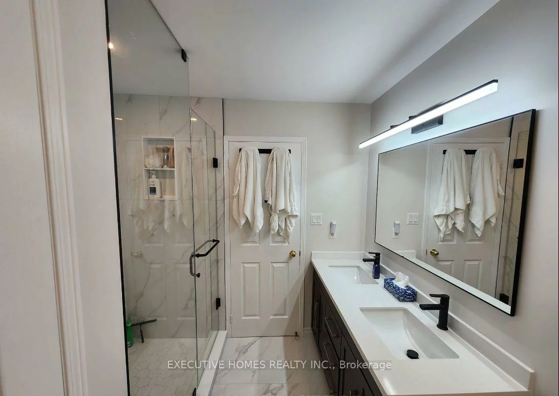 6256, Avonhurst, Lisgar, Mississauga