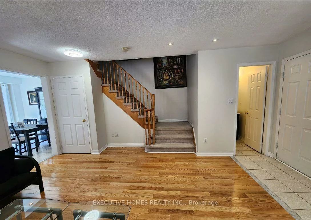 6256, Avonhurst, Lisgar, Mississauga