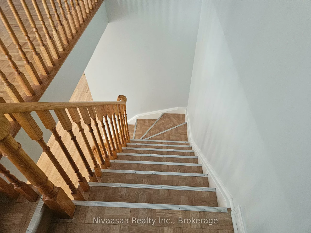 926, Ledbury, East Credit, Mississauga