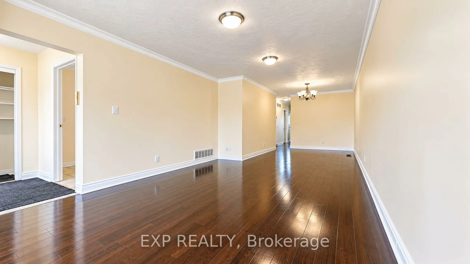 3425, Laddie, Malton, Mississauga