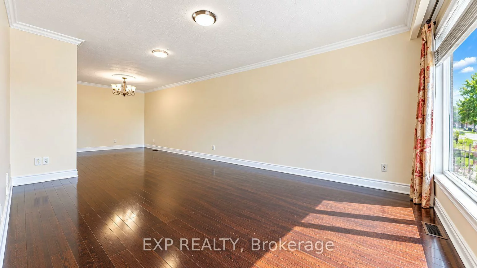 3425, Laddie, Malton, Mississauga