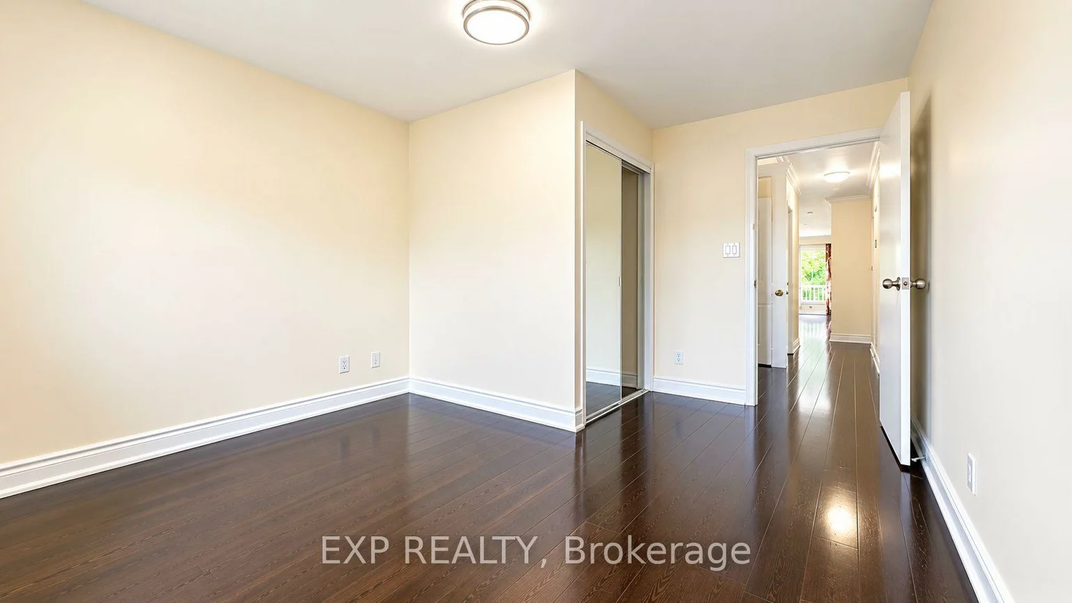 3425, Laddie, Malton, Mississauga