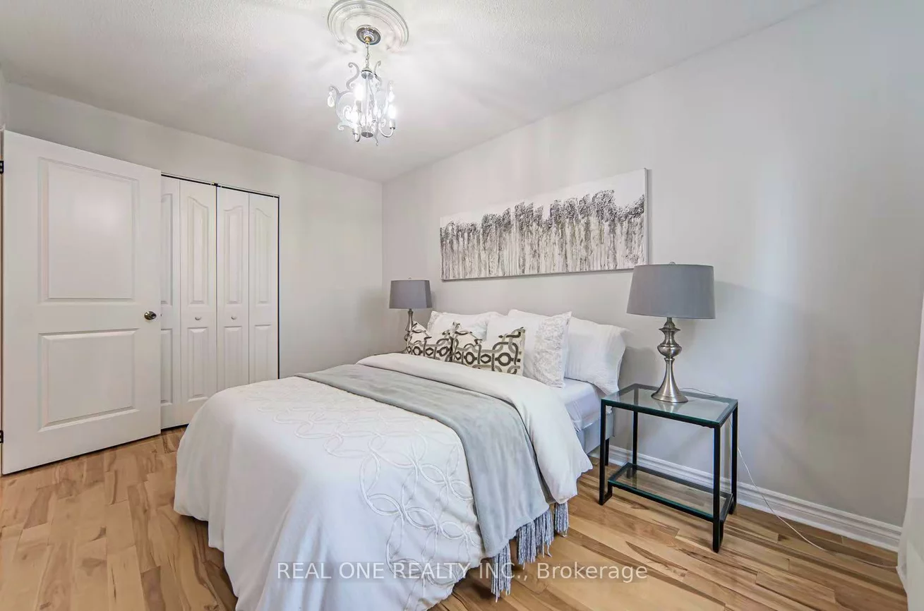 4169, Trapper, Erin Mills, Mississauga