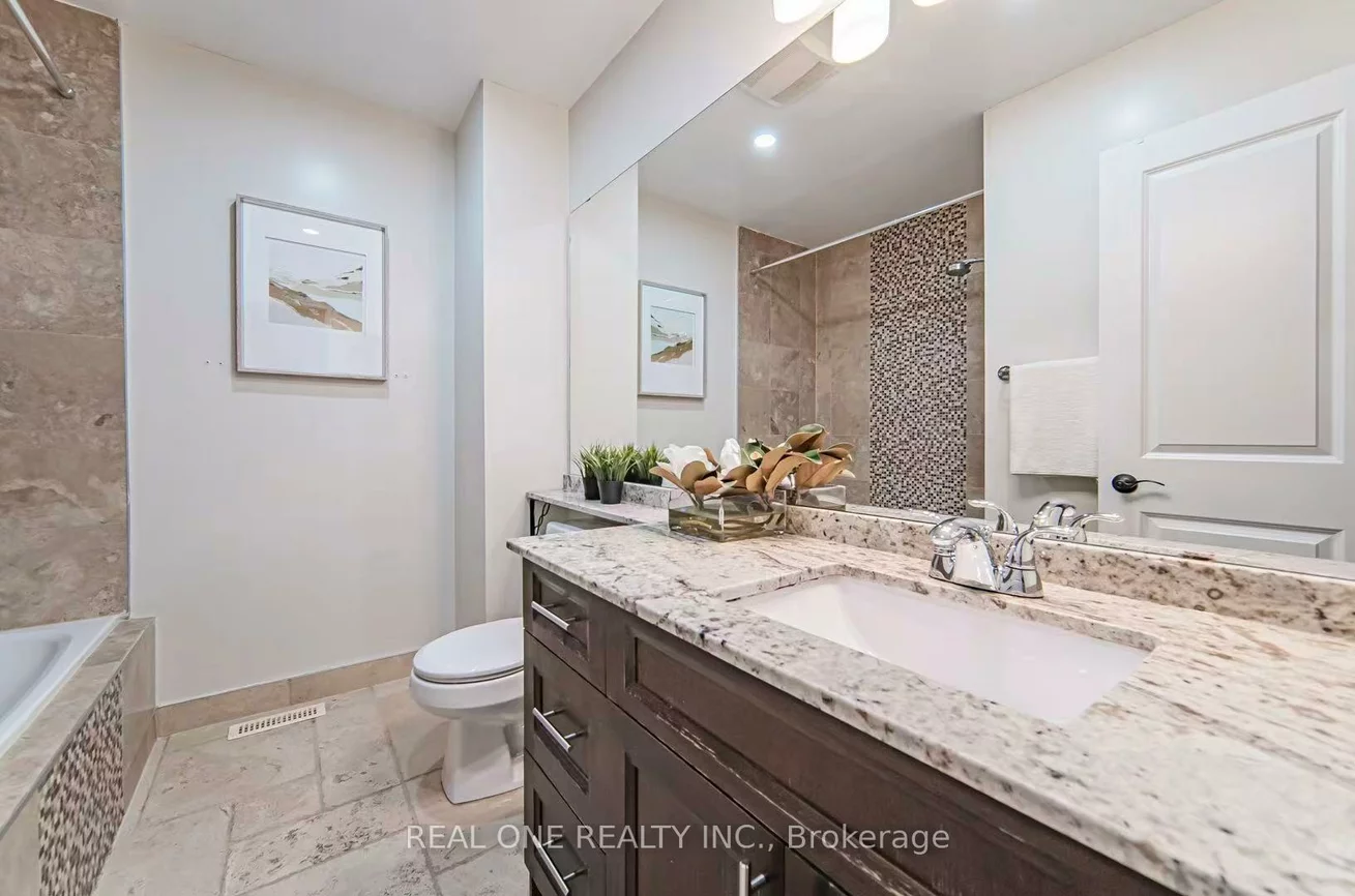 4169, Trapper, Erin Mills, Mississauga