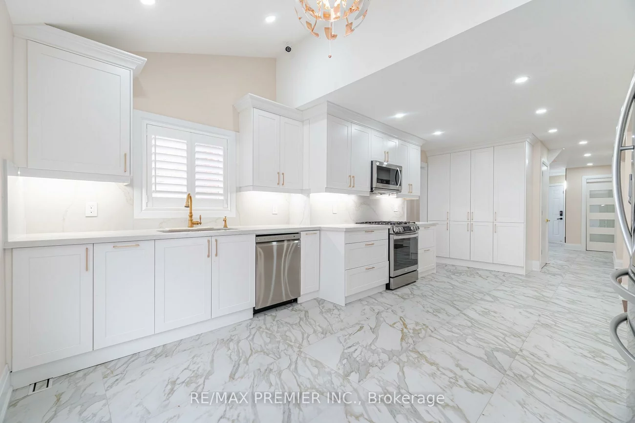 495, Fairview, Fairview, Mississauga