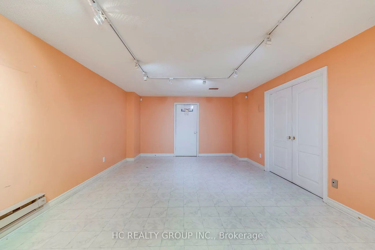 5160, Montclair, Central Erin Mills, Mississauga
