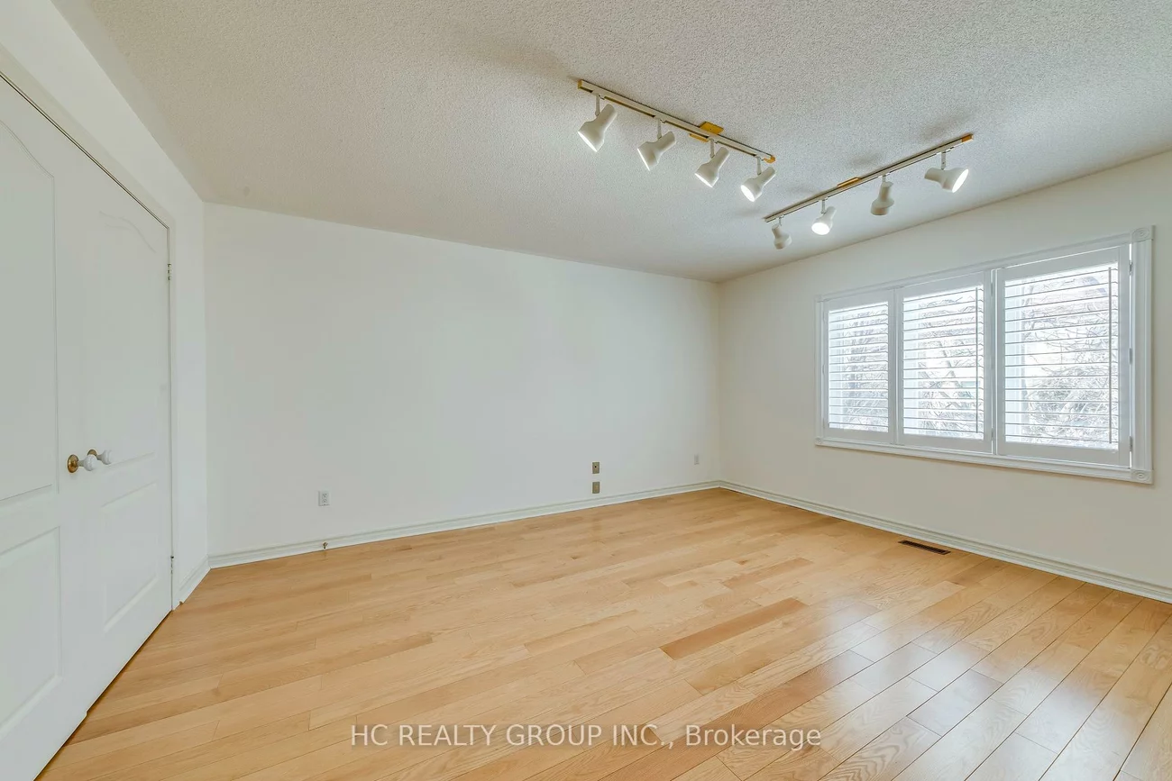 5160, Montclair, Central Erin Mills, Mississauga