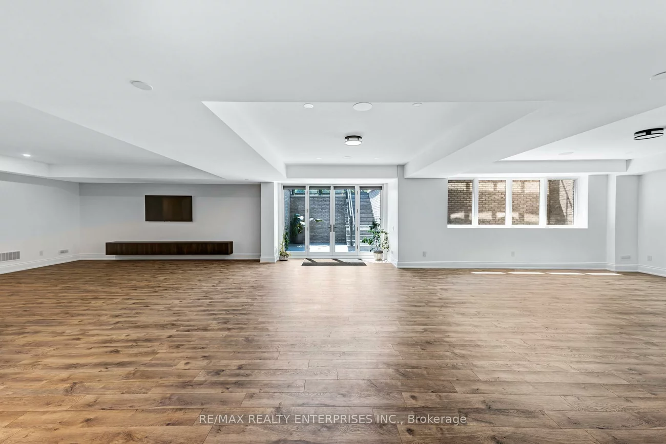 714, Atoka, Lorne Park, Mississauga