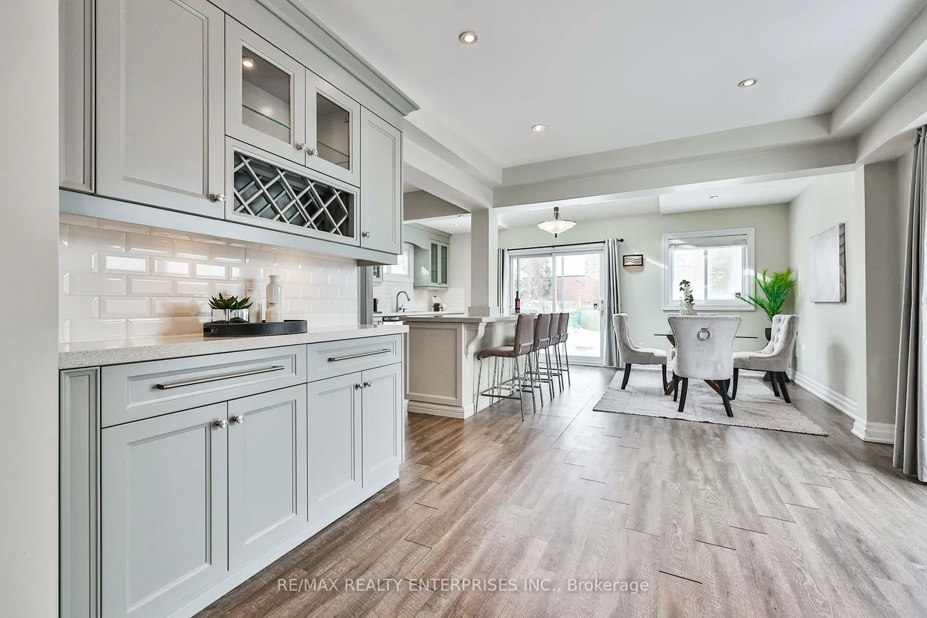 611, Byngmount, Lakeview, Mississauga