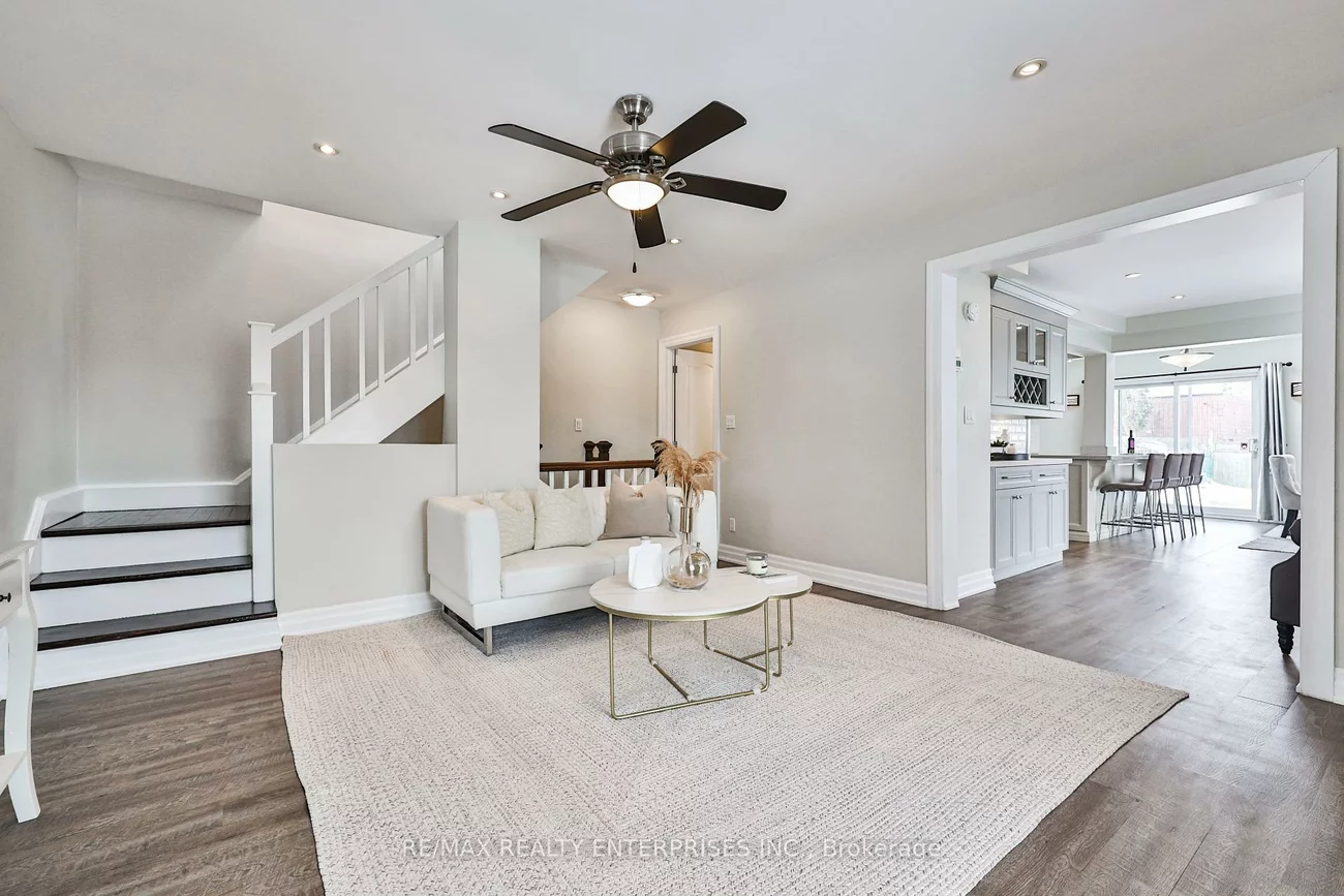 611, Byngmount, Lakeview, Mississauga