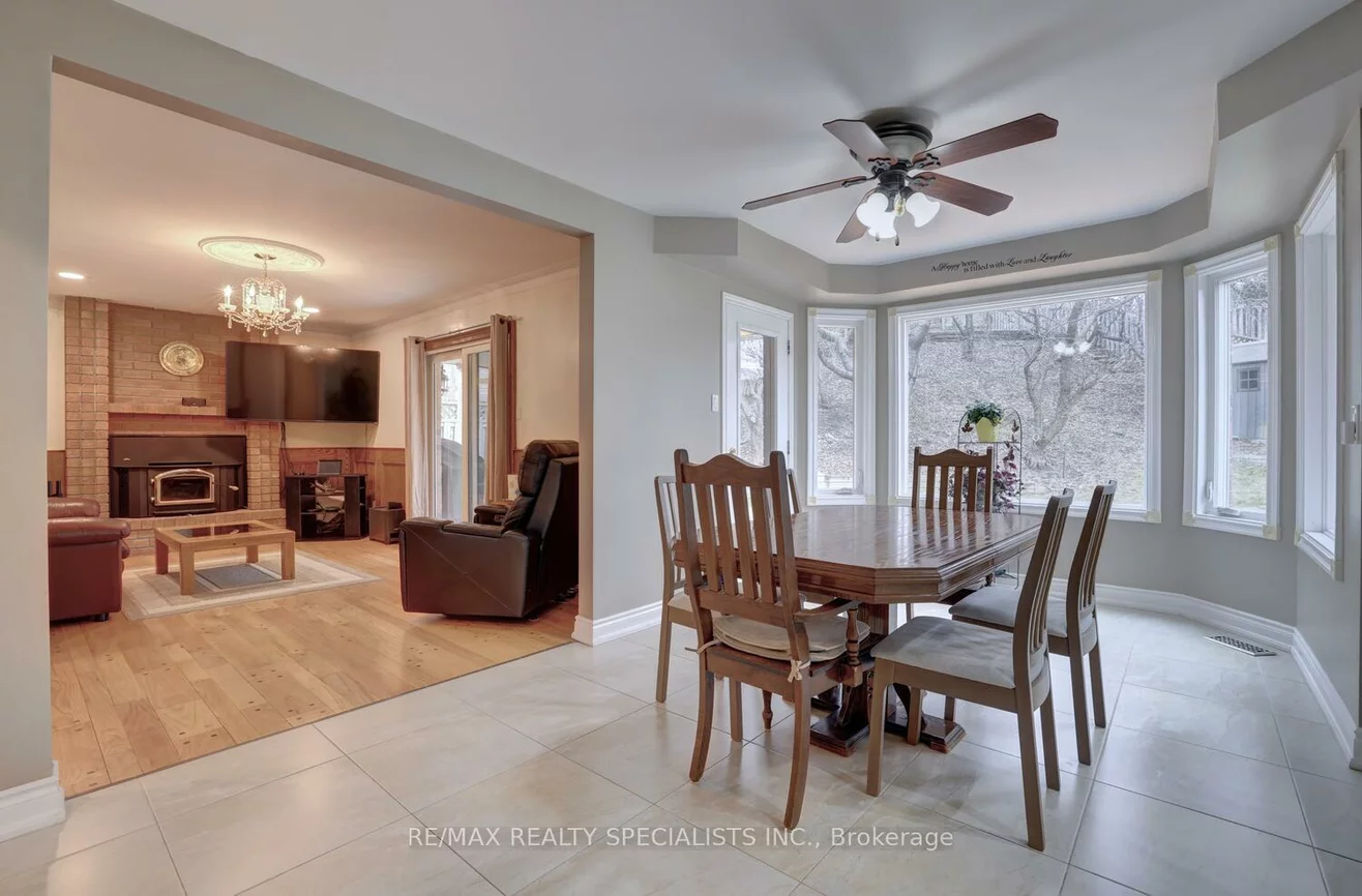 2158, Robin, Sheridan, Mississauga