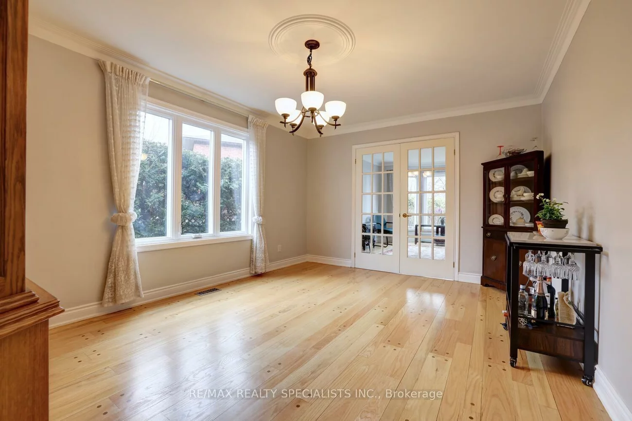 2158, Robin, Sheridan, Mississauga