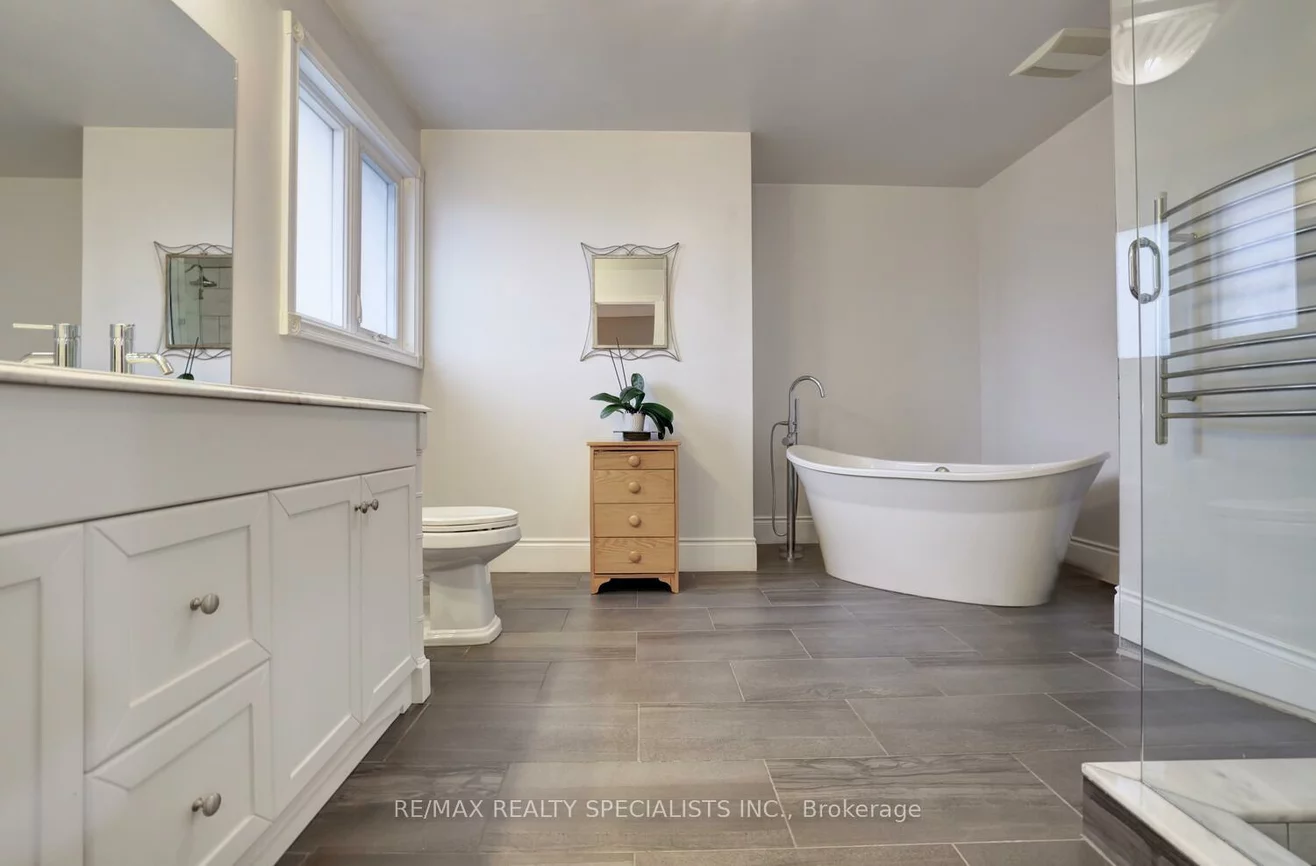 2158, Robin, Sheridan, Mississauga