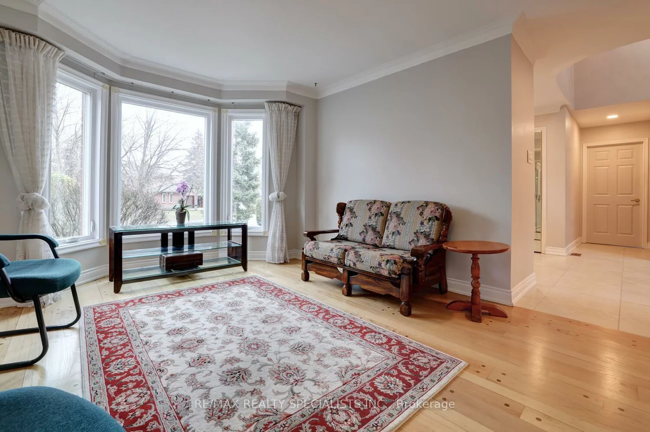 2158, Robin, Sheridan, Mississauga