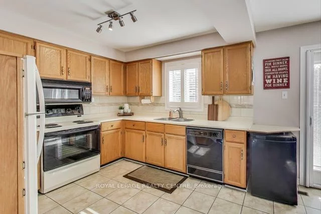 3354, Aubrey, Erin Mills, Mississauga