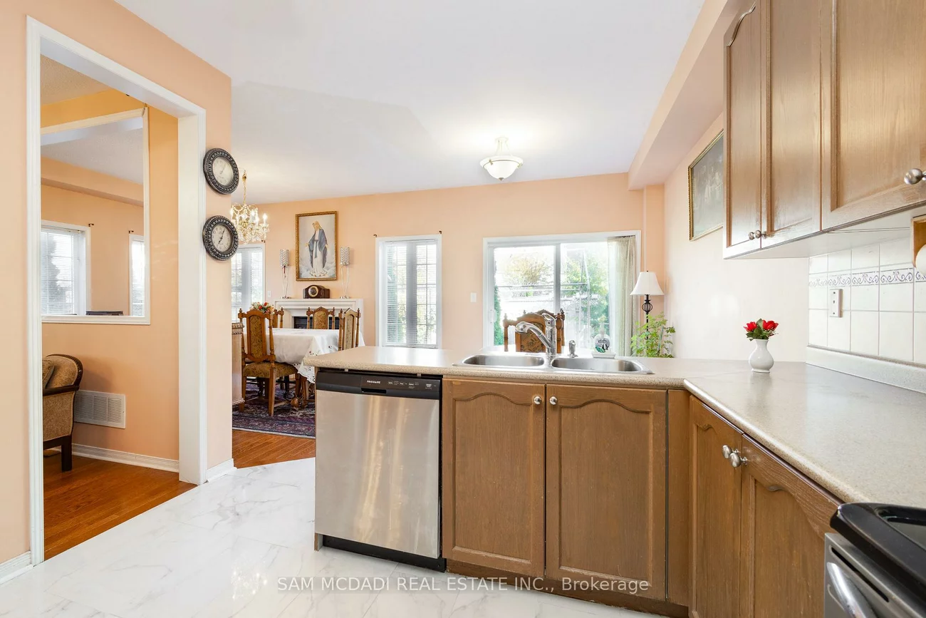 5239, Oscar Peterson, Churchill Meadows, Mississauga