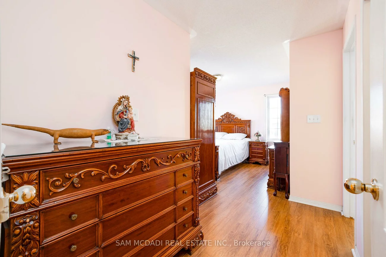 5239, Oscar Peterson, Churchill Meadows, Mississauga