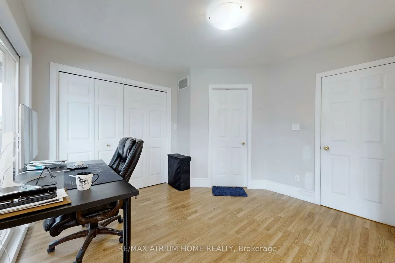 1242, Alexandra, Lakeview, Mississauga