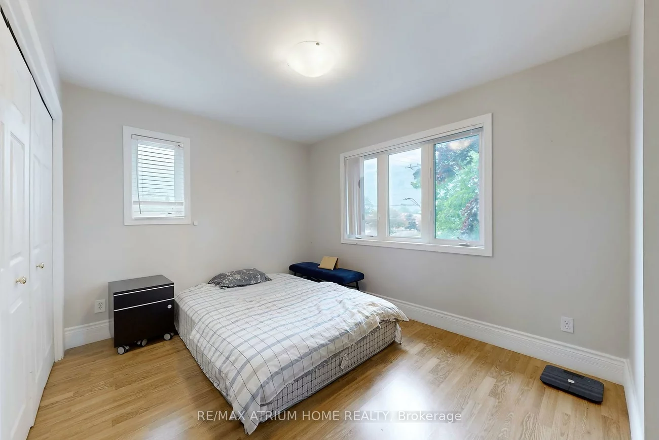1242, Alexandra, Lakeview, Mississauga