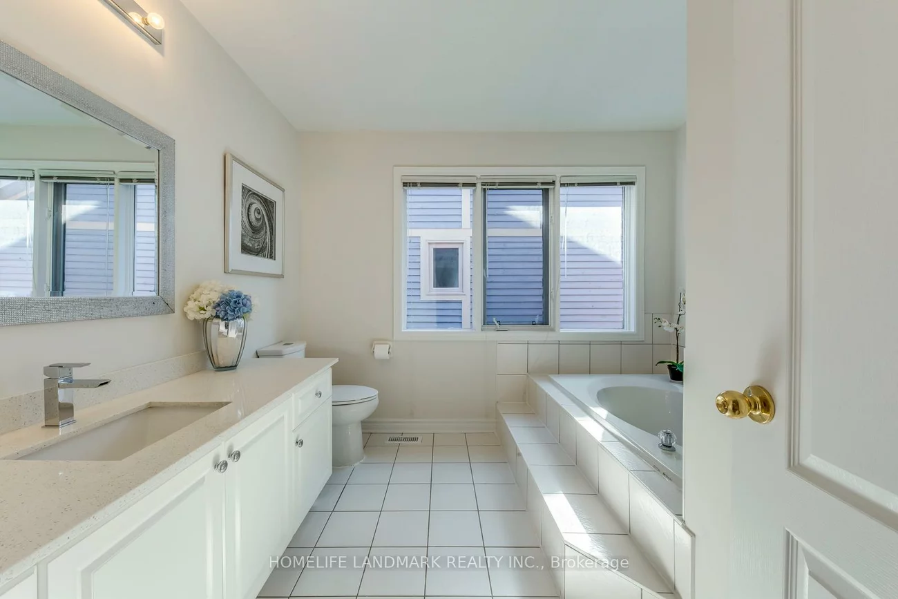 5816, Greensboro, Central Erin Mills, Mississauga