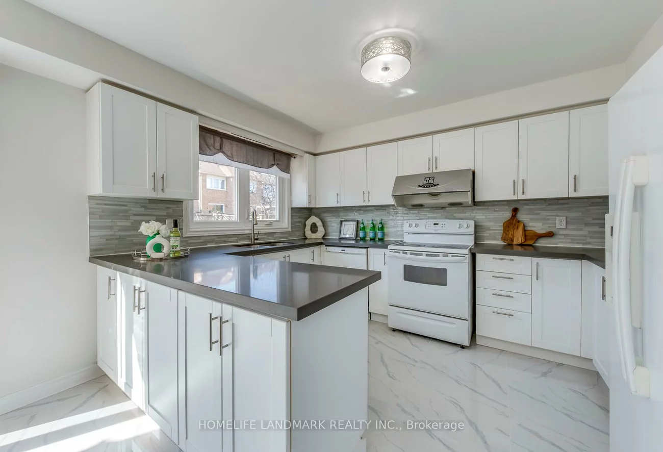 5816, Greensboro, Central Erin Mills, Mississauga