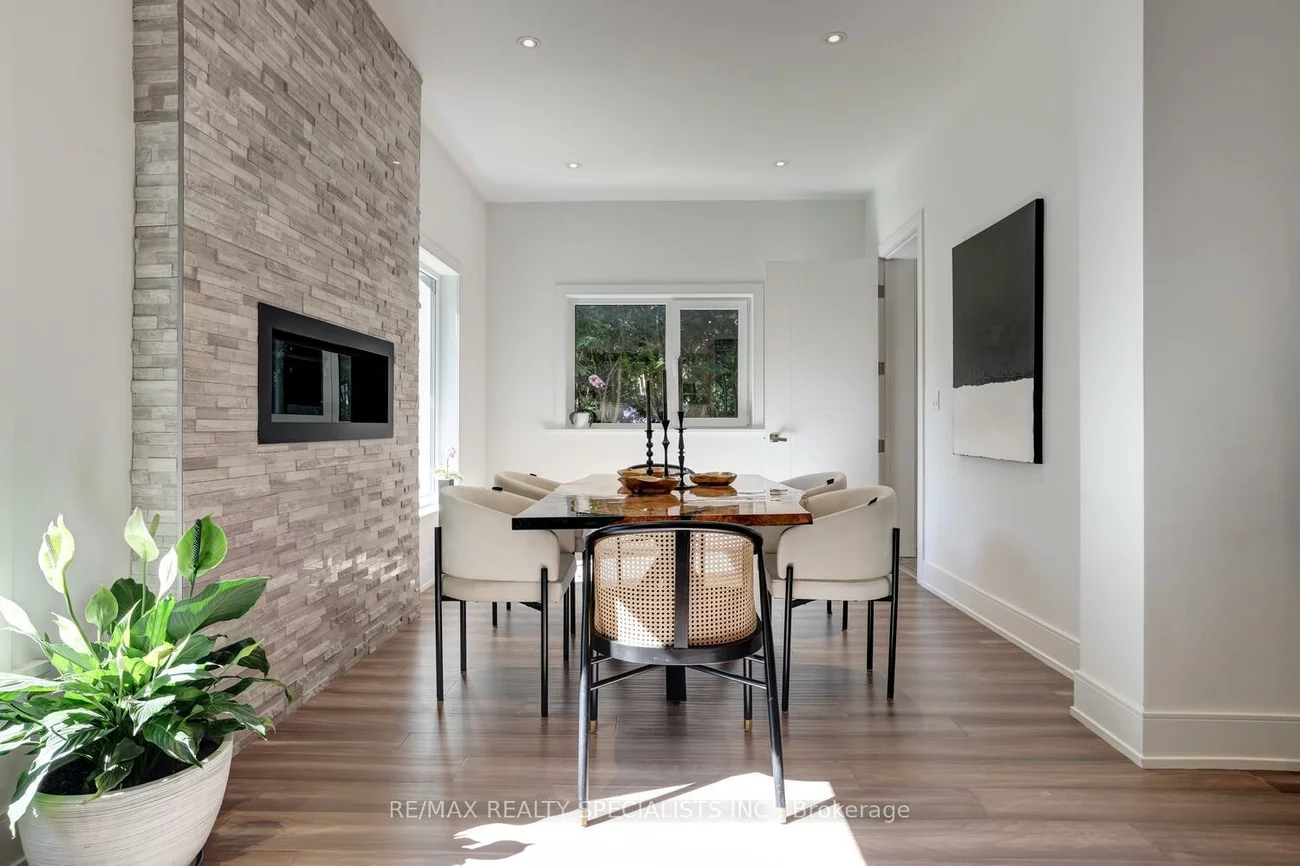 1310, Martley, Lorne Park, Mississauga
