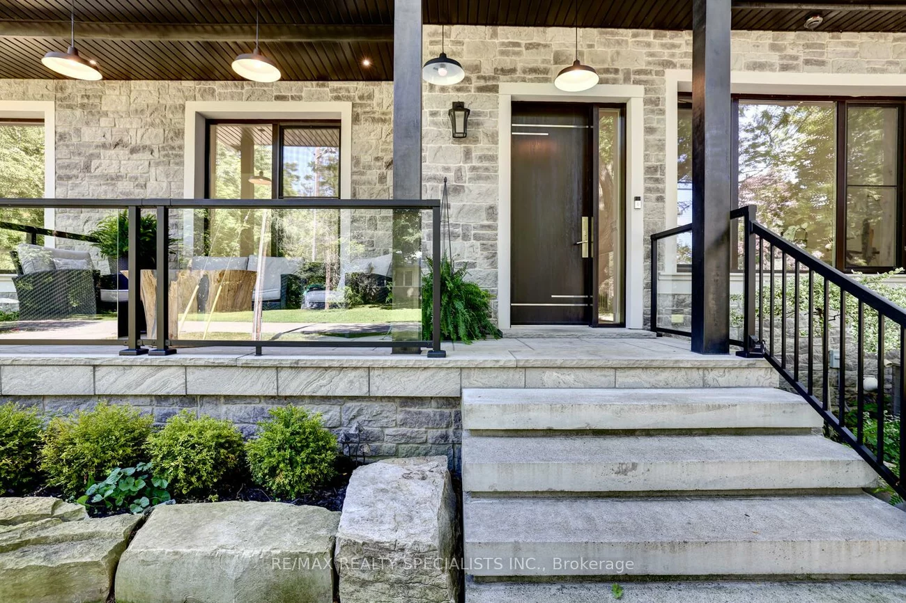 1310, Martley, Lorne Park, Mississauga