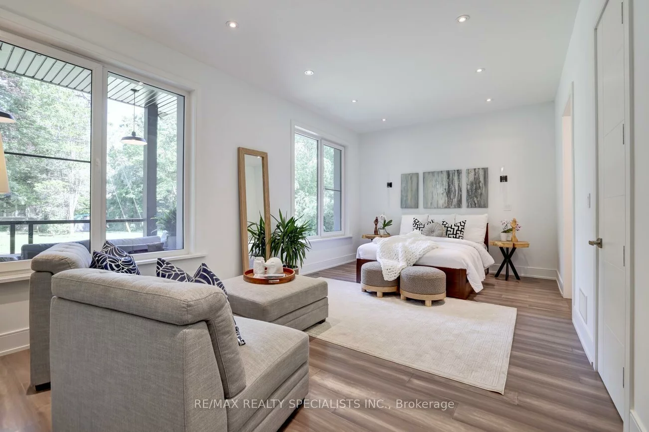 1310, Martley, Lorne Park, Mississauga