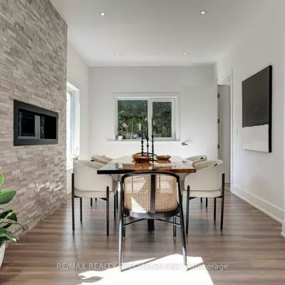 1310, Martley, Lorne Park, Mississauga