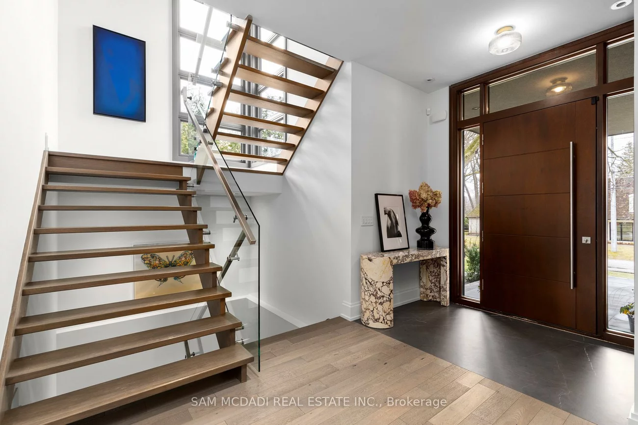 267, Kenollie, Mineola, Mississauga
