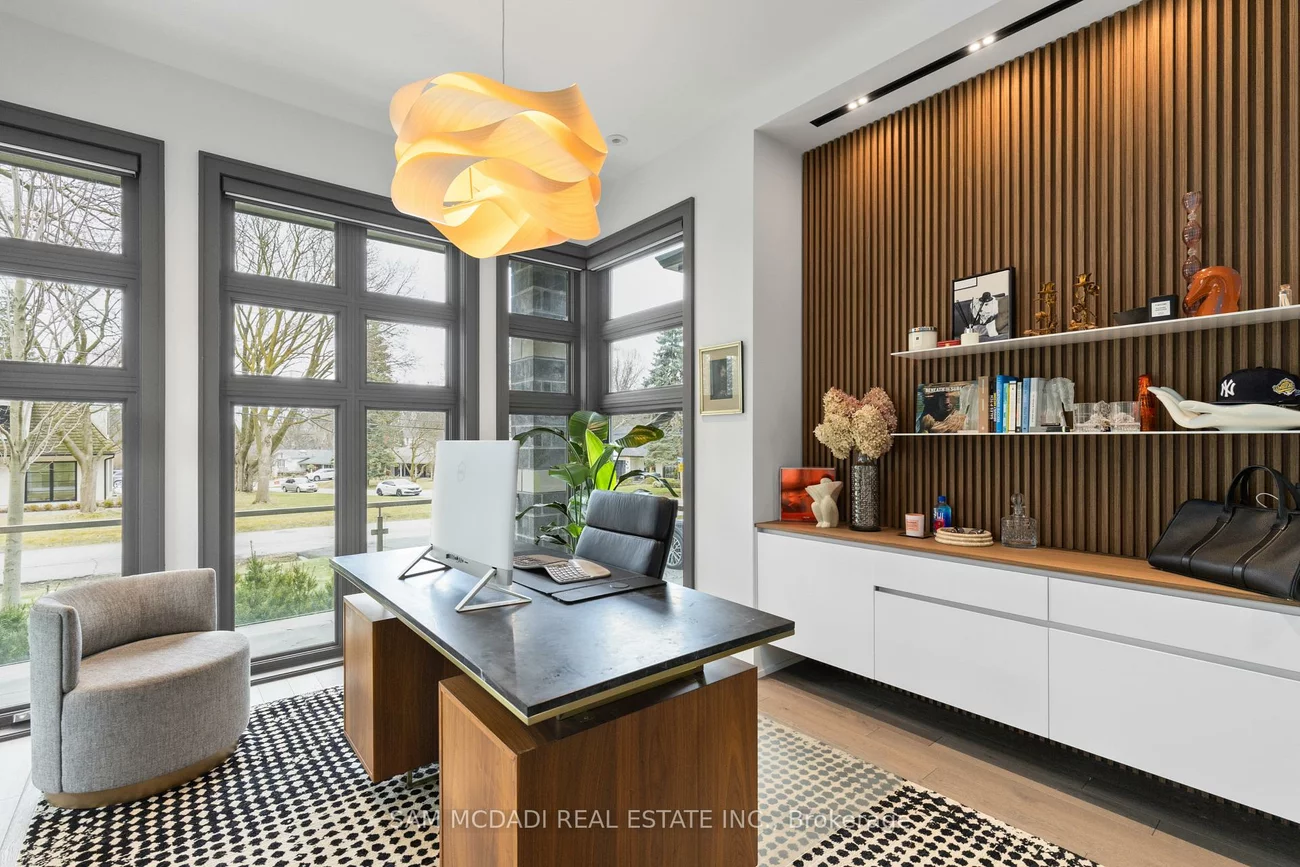 267, Kenollie, Mineola, Mississauga